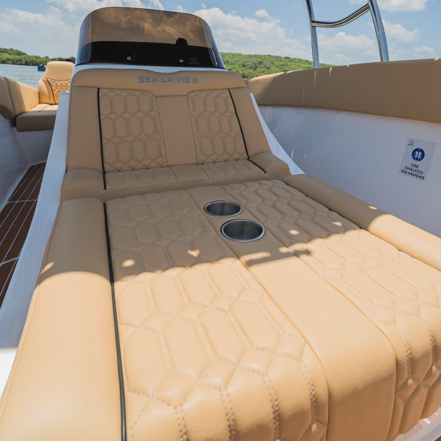 Lancha-Deportiva-de-Lujo-a-las-Islas-del-Rosario-desde-Cartagena 