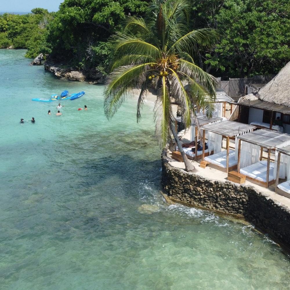  Pasadía a Mangata - Islas del Rosario 